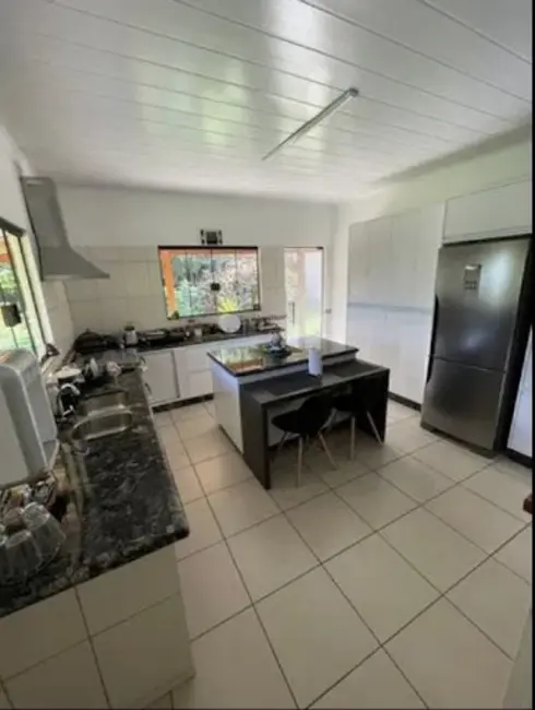 Chácara com 3 quartos à venda, 100m2 em Sao Jose Dos Campos - SP - imagem 4 Foto 4 de Chácara com 3 quartos à venda, 100m2 em Sao Jose Dos Campos - SP