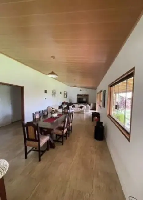 Chácara com 3 quartos à venda, 100m2 em Sao Jose Dos Campos - SP - imagem 6 Foto 6 de Chácara com 3 quartos à venda, 100m2 em Sao Jose Dos Campos - SP