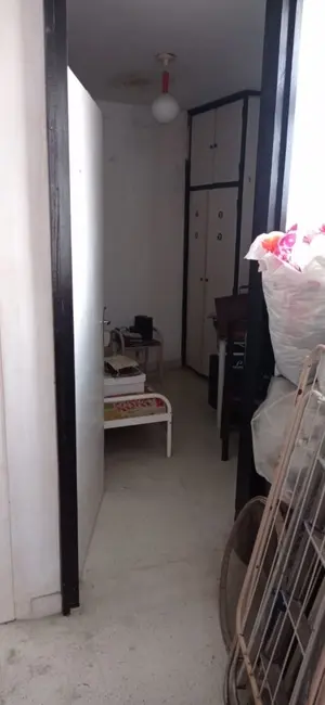 Casa com 4 quartos à venda, 220m2 em Centro, Jacarei - SP - imagem 9 Foto 9 de Casa com 4 quartos à venda, 220m2 em Centro, Jacarei - SP