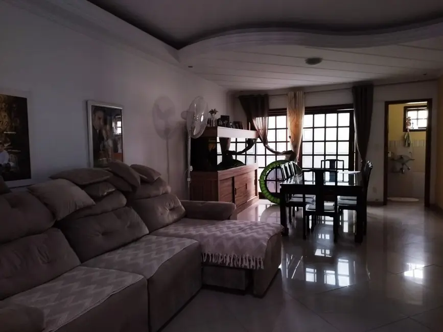 Foto 4 de Sobrado com 3 quartos à venda, 250m2 em Centro, Jacarei - SP
