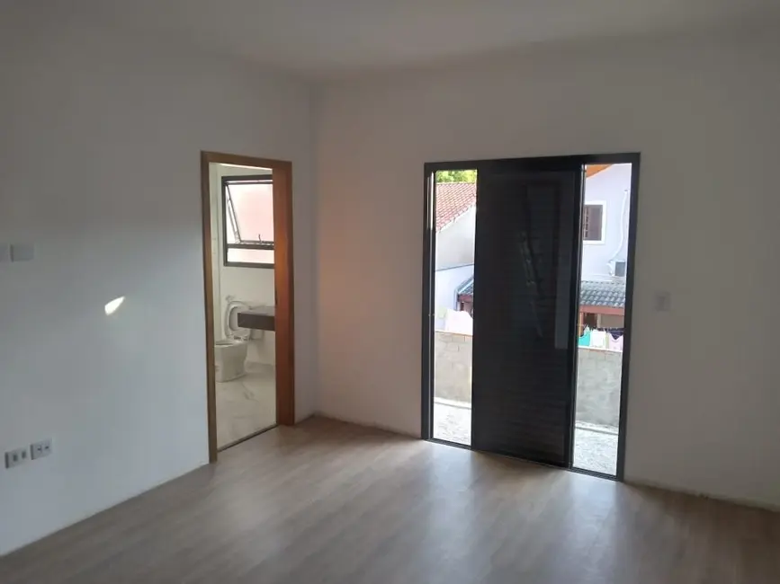 Foto 9 de Sobrado com 3 quartos à venda, 212m2 em Jacarei - SP