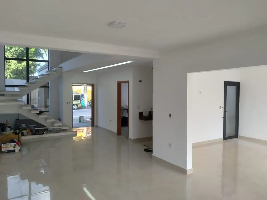 Foto 1 de Sobrado com 3 quartos à venda, 212m2 em Jacarei - SP