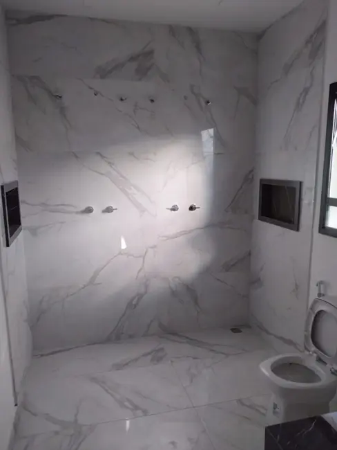 Foto 7 de Sobrado com 3 quartos à venda, 212m2 em Jacarei - SP