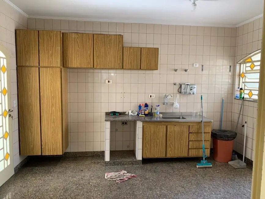 Casa com 4 quartos à venda, 245m2 em Parque Itamarati, Jacarei - SP - imagem 7 Foto 7 de Casa com 4 quartos à venda, 245m2 em Parque Itamarati, Jacarei - SP