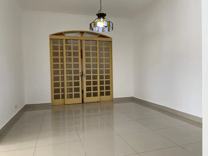 Casa com 4 quartos à venda, 245m2 em Parque Itamarati, Jacarei - SP - imagem 6 Foto 6 de Casa com 4 quartos à venda, 245m2 em Parque Itamarati, Jacarei - SP