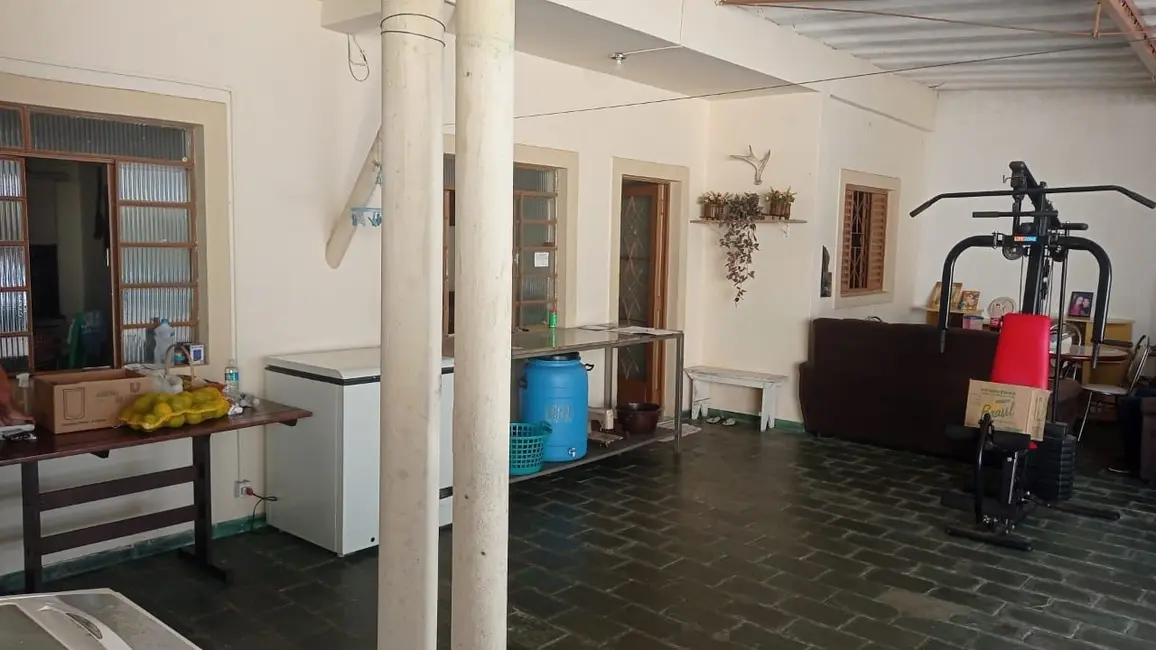 Sobrado com 3 quartos à venda, 114m2 em Sao Jose Dos Campos - SP - imagem 3 Foto 3 de Sobrado com 3 quartos à venda, 114m2 em Sao Jose Dos Campos - SP
