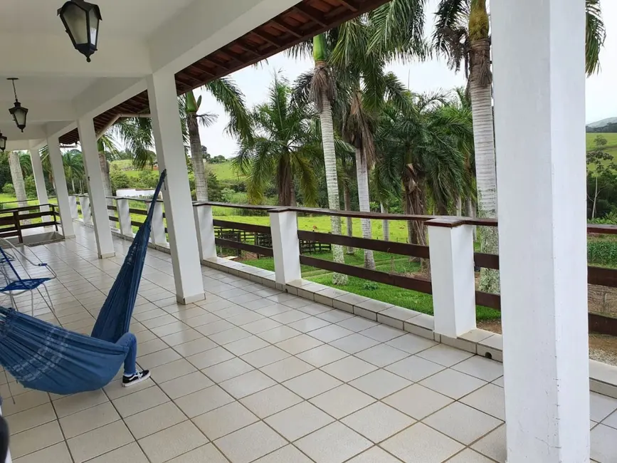 Chácara com 5 quartos à venda, 450m2 em Paraibuna - SP - imagem 6 Foto 6 de Chácara com 5 quartos à venda, 450m2 em Paraibuna - SP