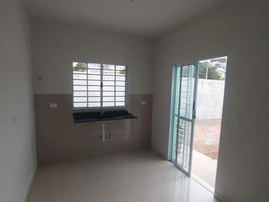 Casa com 2 quartos à venda, 53m2 em Jardim Califórnia, Jacarei - SP - imagem 7 Foto 7 de Casa com 2 quartos à venda, 53m2 em Jardim Califórnia, Jacarei - SP