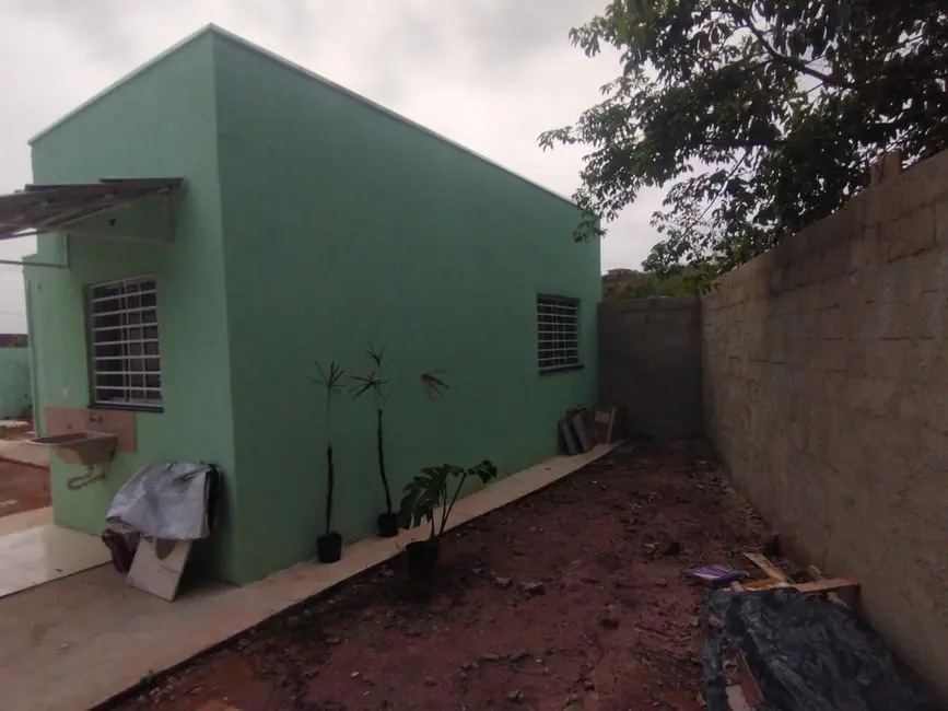 Casa com 2 quartos à venda, 53m2 em Jardim Califórnia, Jacarei - SP - imagem 5 Foto 5 de Casa com 2 quartos à venda, 53m2 em Jardim Califórnia, Jacarei - SP