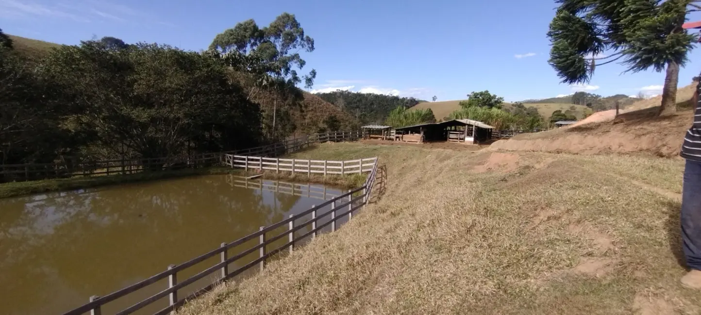 Foto 4 de Sítio / Rancho com 1 quarto à venda, 100m2 em Vila São José, Guaratingueta - SP