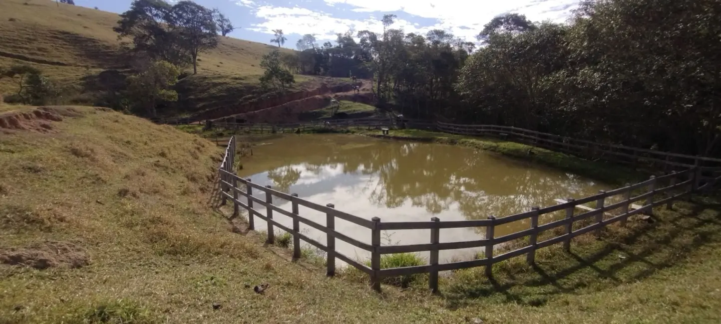 Foto 5 de Sítio / Rancho com 1 quarto à venda, 100m2 em Vila São José, Guaratingueta - SP