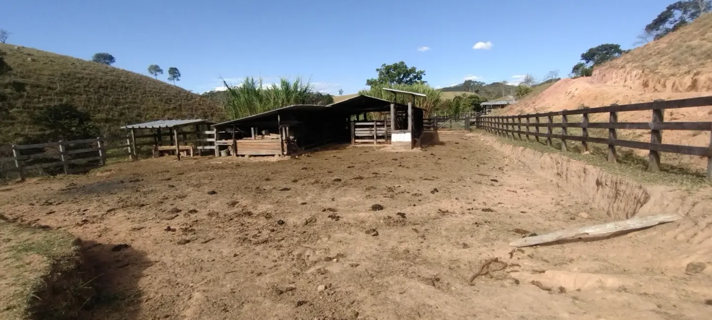 Foto 8 de Sítio / Rancho com 1 quarto à venda, 100m2 em Vila São José, Guaratingueta - SP