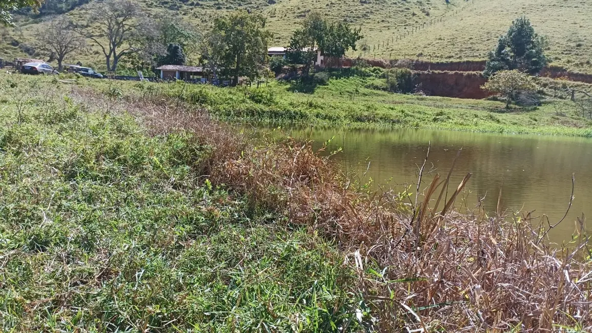 Sítio / Rancho com 2 quartos à venda, 250m2 em Paraibuna - SP - imagem 1 Foto 1 de Sítio / Rancho com 2 quartos à venda, 250m2 em Paraibuna - SP