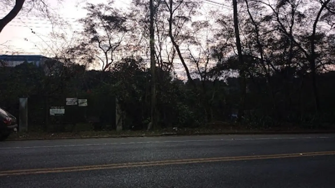 Foto 3 de Terreno / Lote à venda, 2800m2 em Jardim Colônia, Jacarei - SP
