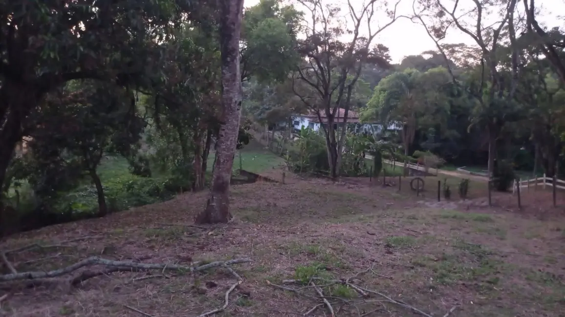 Foto 1 de Terreno / Lote à venda, 2800m2 em Jardim Colônia, Jacarei - SP