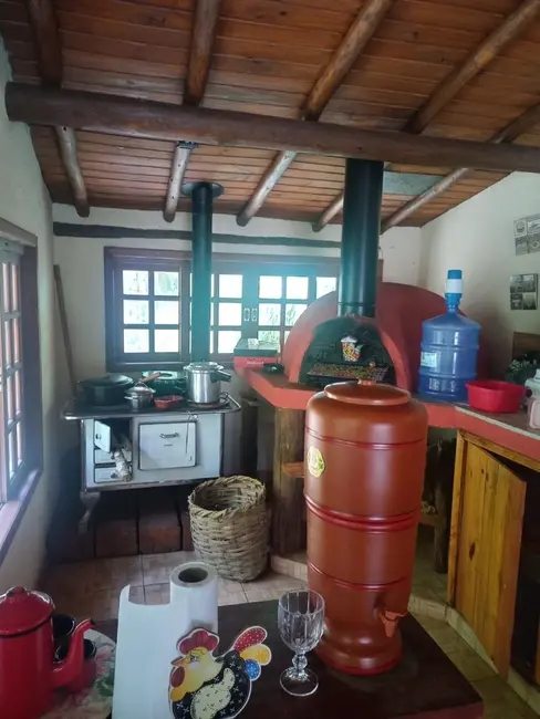 Chácara com 4 quartos à venda, 300m2 em Paraibuna - SP - imagem 7 Foto 7 de Chácara com 4 quartos à venda, 300m2 em Paraibuna - SP