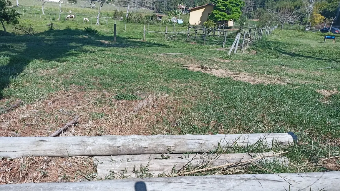 Chácara com 2 quartos à venda, 200m2 em Paraibuna - SP - imagem 4 Foto 4 de Chácara com 2 quartos à venda, 200m2 em Paraibuna - SP