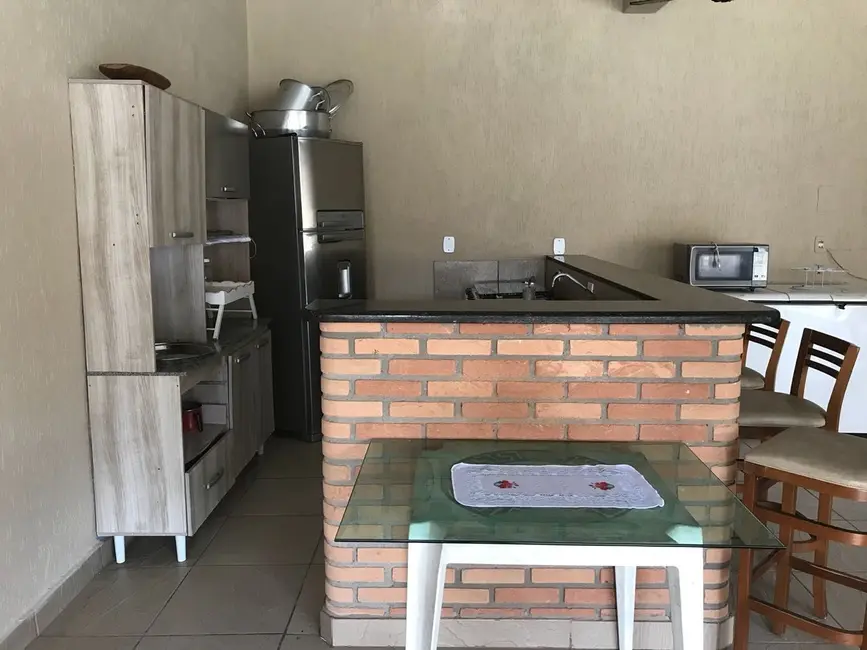 Sobrado com 4 quartos à venda e para alugar, 400m2 em Sao Jose Dos Campos - SP - imagem 4 Foto 4 de Sobrado com 4 quartos à venda e para alugar, 400m2 em Sao Jose Dos Campos - SP