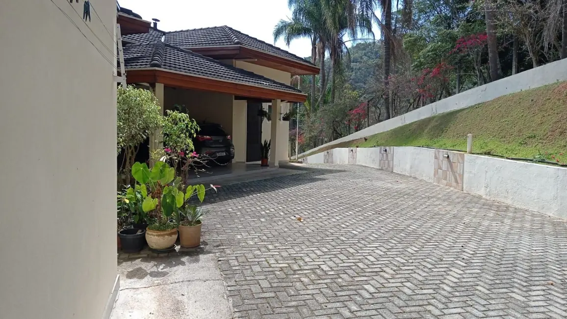 Casa com 5 quartos à venda, 347m2 em Chácaras Condomínio Recanto Pássaros II, Jacarei - SP - imagem 9 Foto 9 de Casa com 5 quartos à venda, 347m2 em Chácaras Condomínio Recanto Pássaros II, Jacarei - SP