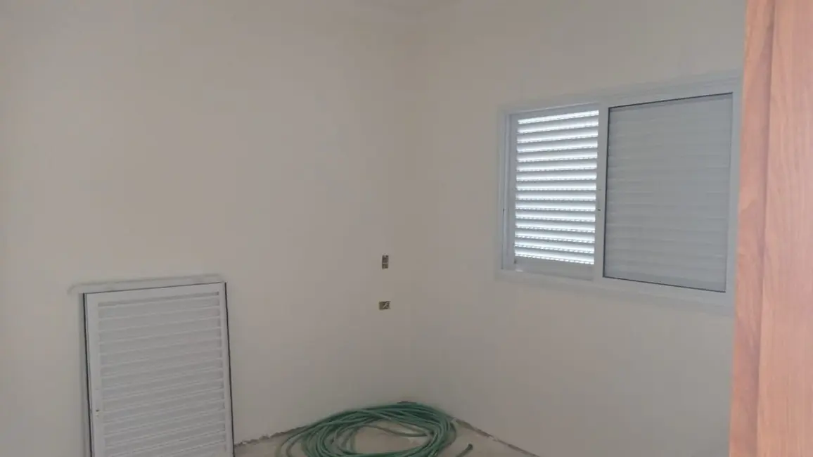 Casa com 2 quartos à venda, 110m2 em Sao Jose Dos Campos - SP - imagem 3 Foto 3 de Casa com 2 quartos à venda, 110m2 em Sao Jose Dos Campos - SP