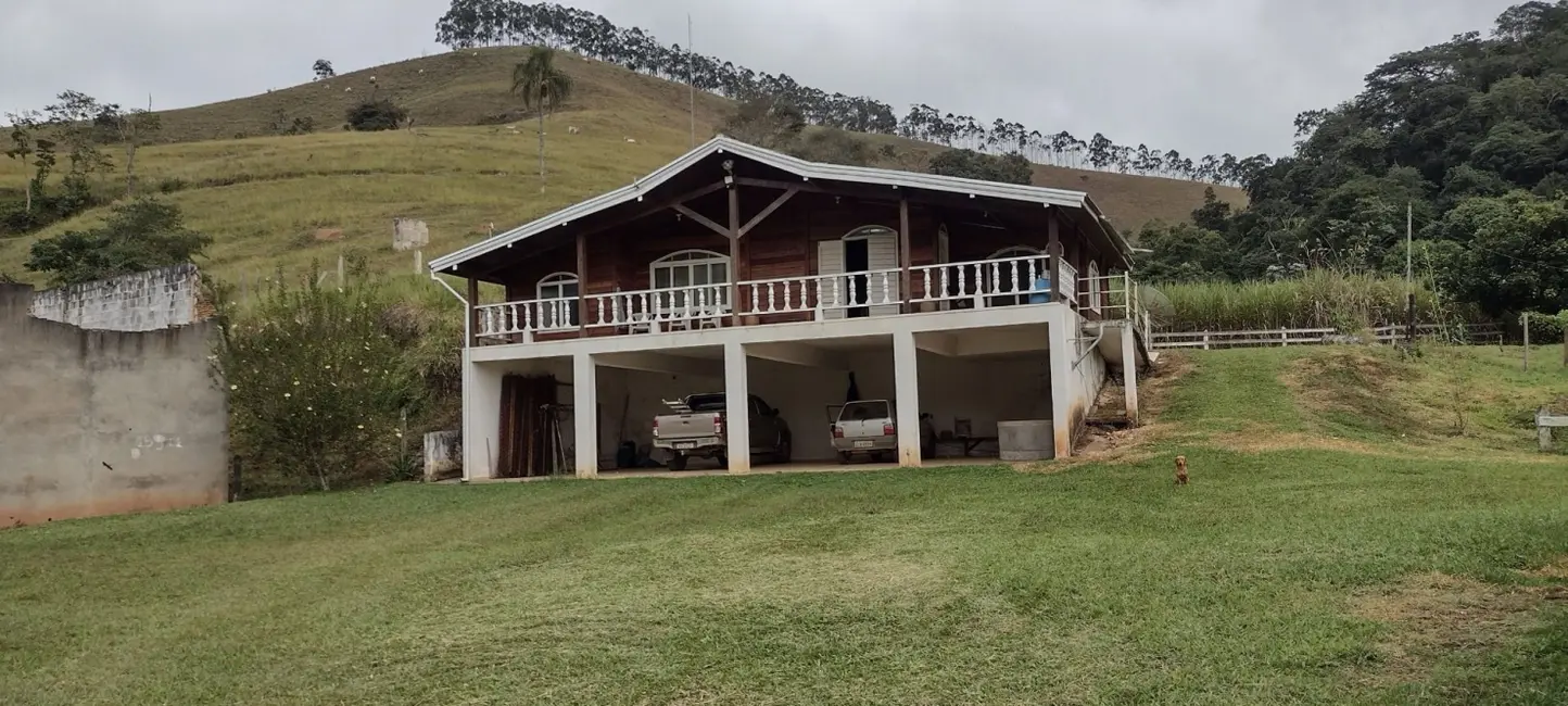 Foto 1 de Sítio / Rancho com 1 quarto à venda, 120m2 em Alto do Cardoso, Pindamonhangaba - SP