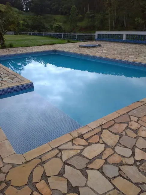 Sítio / Rancho com 3 quartos à venda, 100m2 em Sao Jose Dos Campos - SP - imagem 6 Foto 6 de Sítio / Rancho com 3 quartos à venda, 100m2 em Sao Jose Dos Campos - SP