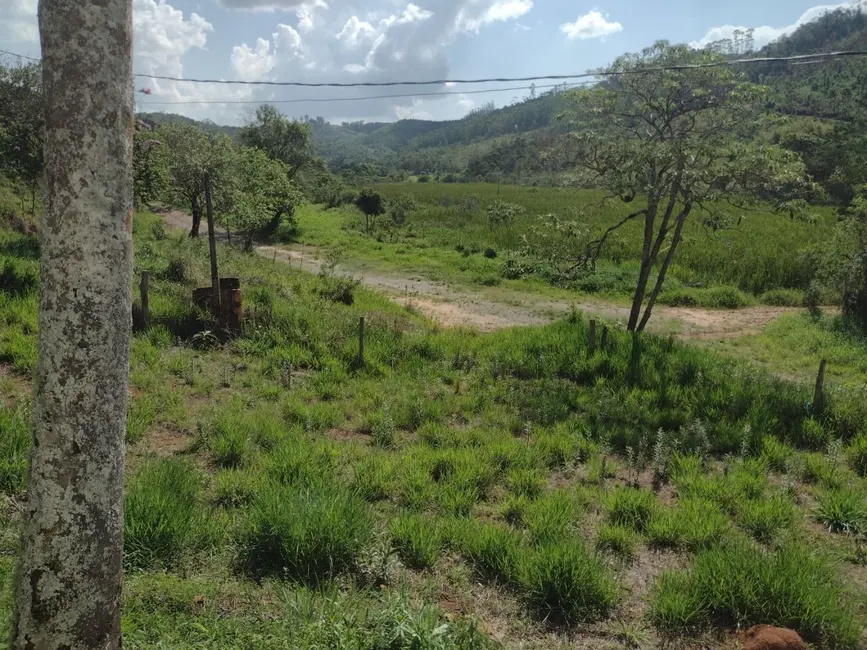 Foto 2 de Fazenda / Haras com 3 quartos à venda, 100m2 em Centro, Guaratingueta - SP