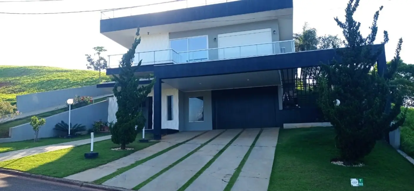 Sobrado com 4 quartos à venda, 398m2 em Centro, Jambeiro - SP - imagem 2 Foto 2 de Sobrado com 4 quartos à venda, 398m2 em Centro, Jambeiro - SP