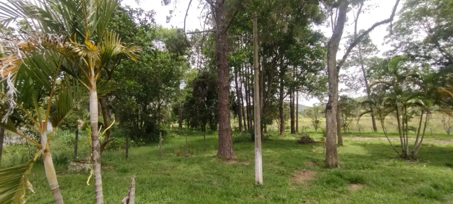 Foto 9 de Fazenda / Haras com 1 quarto à venda, 100m2 em Centro, Guaratingueta - SP