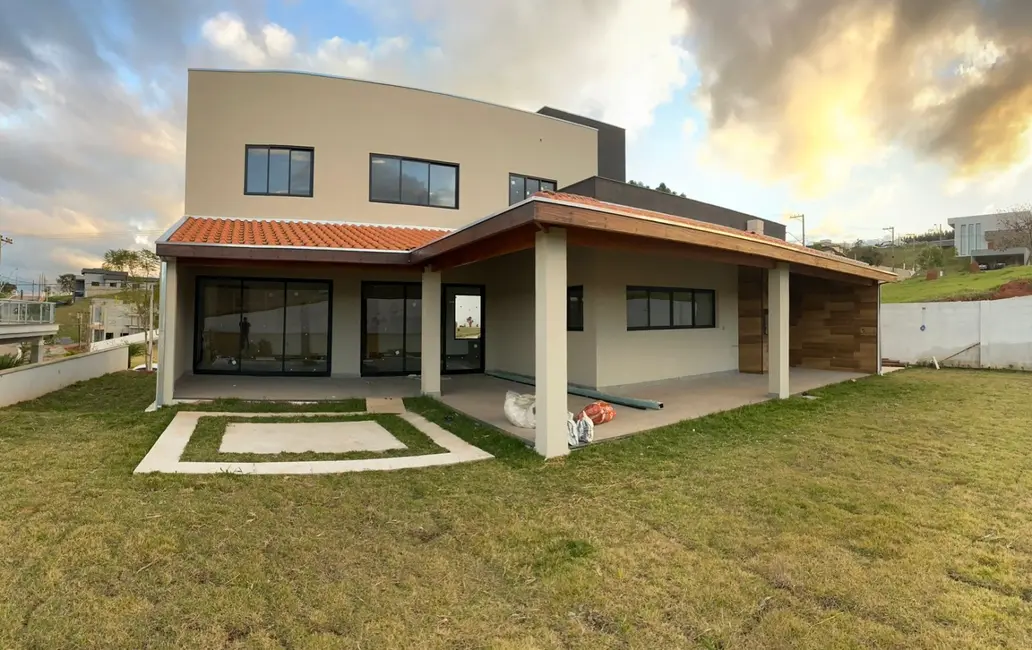 Foto 1 de Casa com 5 quartos à venda, 485m2 em Boa Vista, Cacapava - SP