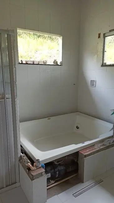 Foto 6 de Sítio / Rancho com 4 quartos à venda, 400m2 em Centro, Jambeiro - SP