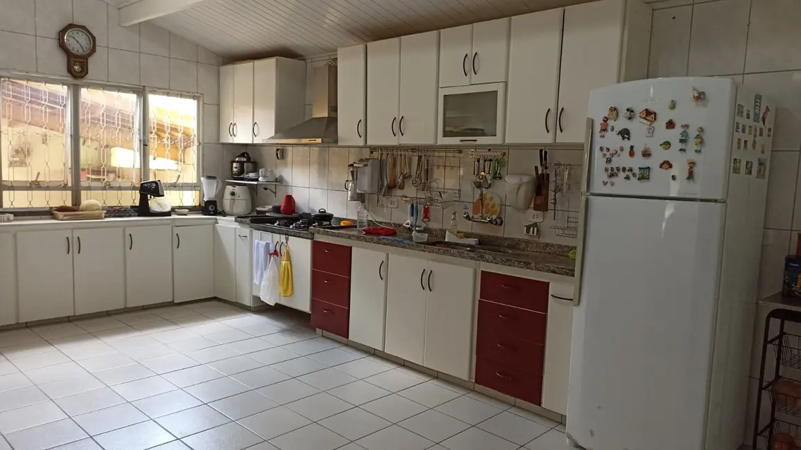 Foto 3 de Sítio / Rancho com 4 quartos à venda, 400m2 em Centro, Jambeiro - SP