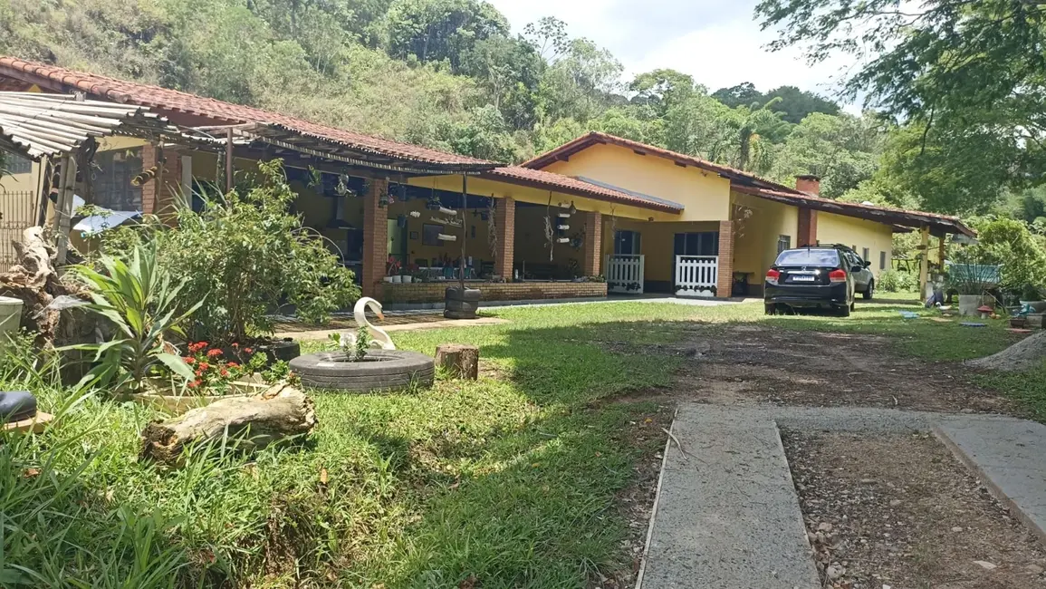 Foto 1 de Sítio / Rancho com 4 quartos à venda, 400m2 em Centro, Jambeiro - SP
