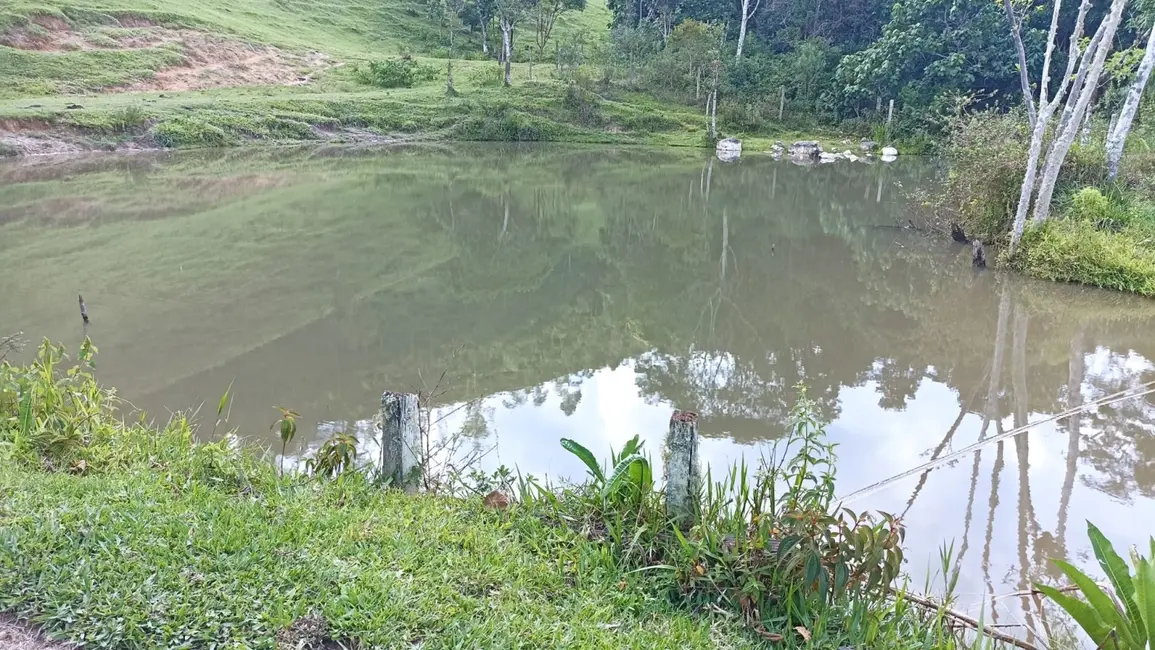 Sítio / Rancho com 2 quartos à venda, 350m2 em Paraibuna - SP - imagem 8 Foto 8 de Sítio / Rancho com 2 quartos à venda, 350m2 em Paraibuna - SP