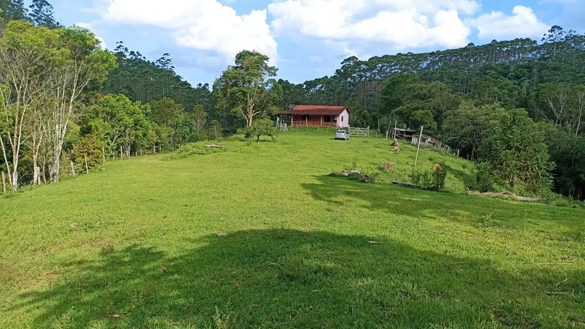 Sítio / Rancho com 2 quartos à venda, 350m2 em Paraibuna - SP - imagem 1 Foto 1 de Sítio / Rancho com 2 quartos à venda, 350m2 em Paraibuna - SP