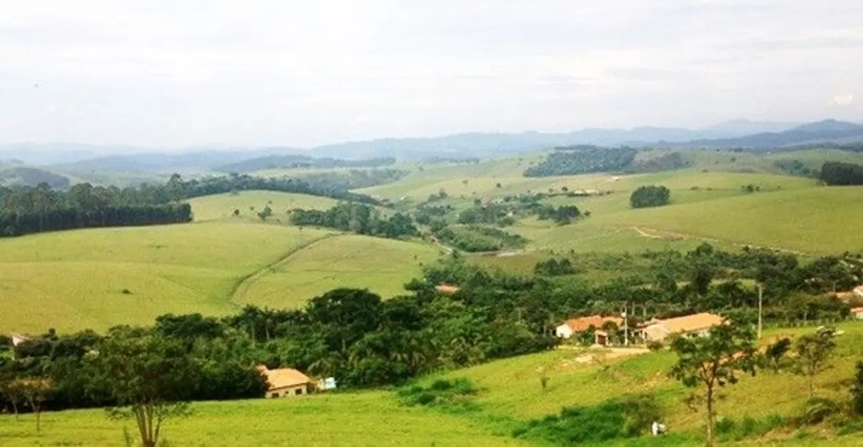 Foto 1 de Chácara com 1 quarto à venda, 100m2 em Paraibuna - SP