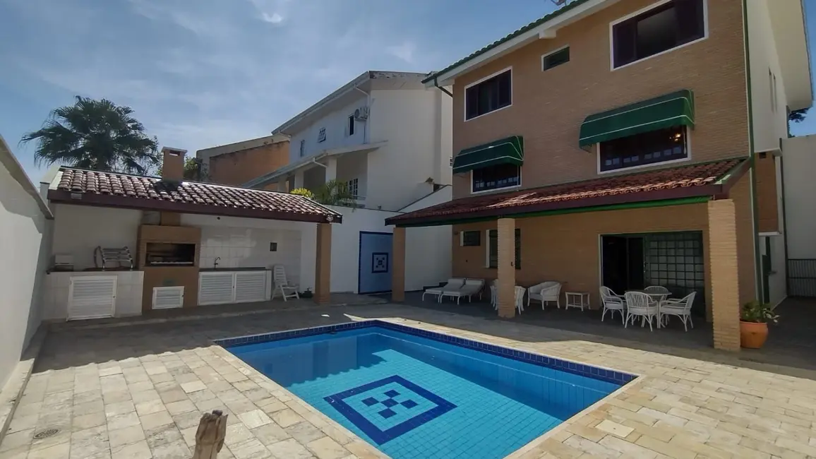 Sobrado com 4 quartos à venda, 387m2 em Sao Jose Dos Campos - SP - imagem 1 Foto 1 de Sobrado com 4 quartos à venda, 387m2 em Sao Jose Dos Campos - SP