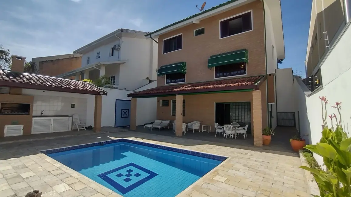 Sobrado com 4 quartos à venda, 387m2 em Sao Jose Dos Campos - SP - imagem 4 Foto 4 de Sobrado com 4 quartos à venda, 387m2 em Sao Jose Dos Campos - SP