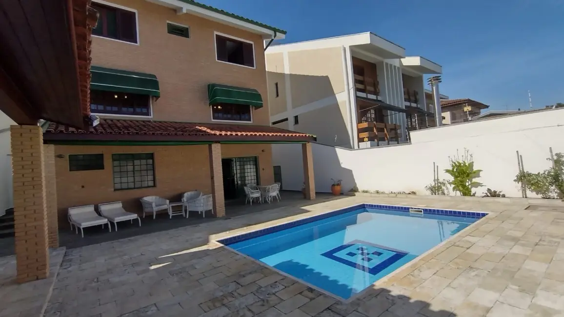 Sobrado com 4 quartos à venda, 387m2 em Sao Jose Dos Campos - SP - imagem 3 Foto 3 de Sobrado com 4 quartos à venda, 387m2 em Sao Jose Dos Campos - SP