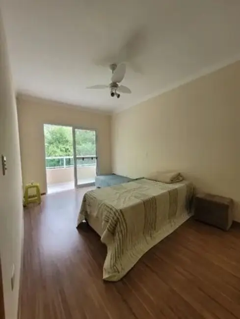 Foto 6 de Casa com 4 quartos à venda, 225m2 em Sao Jose Dos Campos - SP