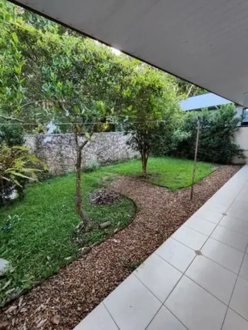 Foto 2 de Casa com 4 quartos à venda, 225m2 em Sao Jose Dos Campos - SP