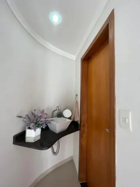 Foto 9 de Casa com 4 quartos à venda, 256m2 em Sao Jose Dos Campos - SP