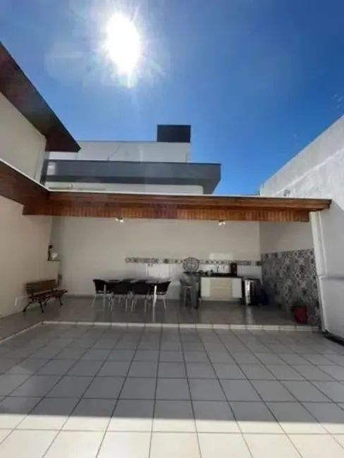 Foto 4 de Casa com 4 quartos à venda, 256m2 em Sao Jose Dos Campos - SP