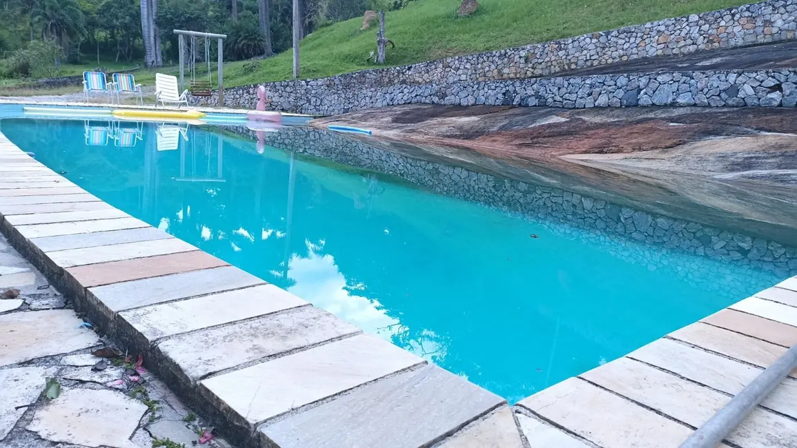 Sítio / Rancho com 4 quartos à venda, 100m2 em Centro, Paraibuna - SP - imagem 9 Foto 9 de Sítio / Rancho com 4 quartos à venda, 100m2 em Centro, Paraibuna - SP