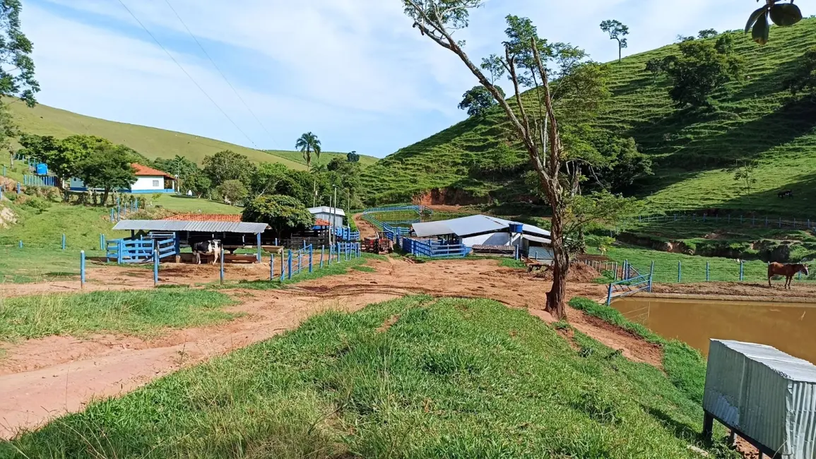 Fazenda / Haras com 3 quartos à venda, 42m2 em Centro, Paraibuna - SP - imagem 1 Foto 1 de Fazenda / Haras com 3 quartos à venda, 42m2 em Centro, Paraibuna - SP