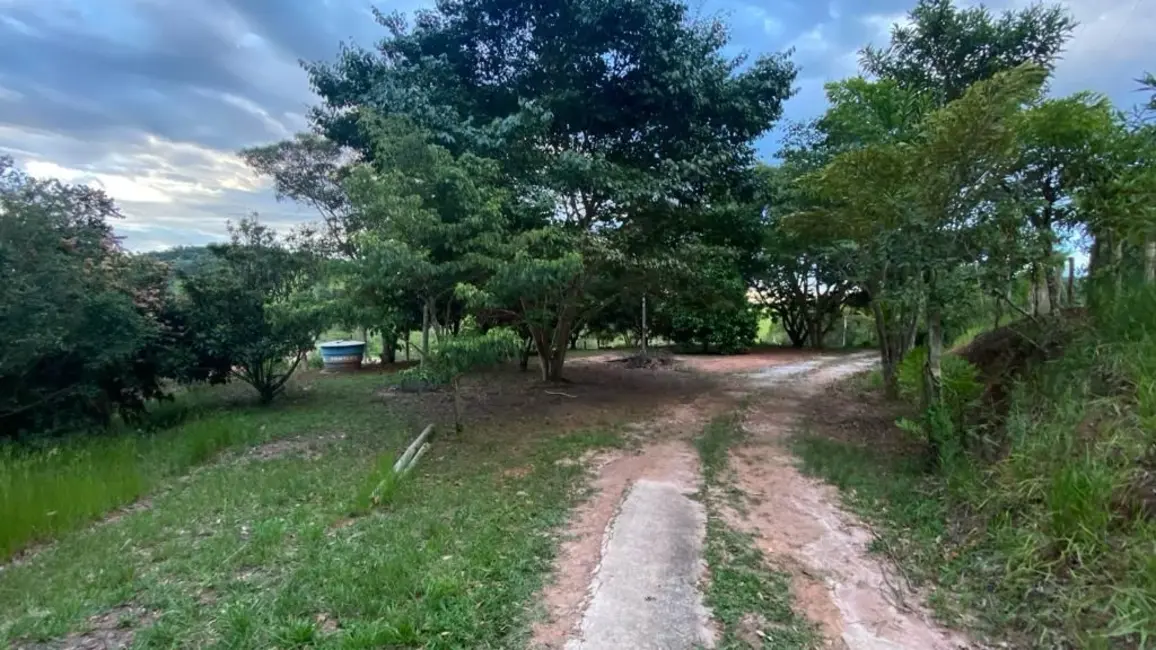 Chácara com 3 quartos à venda, 13m2 em Paraibuna - SP - imagem 5 Foto 5 de Chácara com 3 quartos à venda, 13m2 em Paraibuna - SP