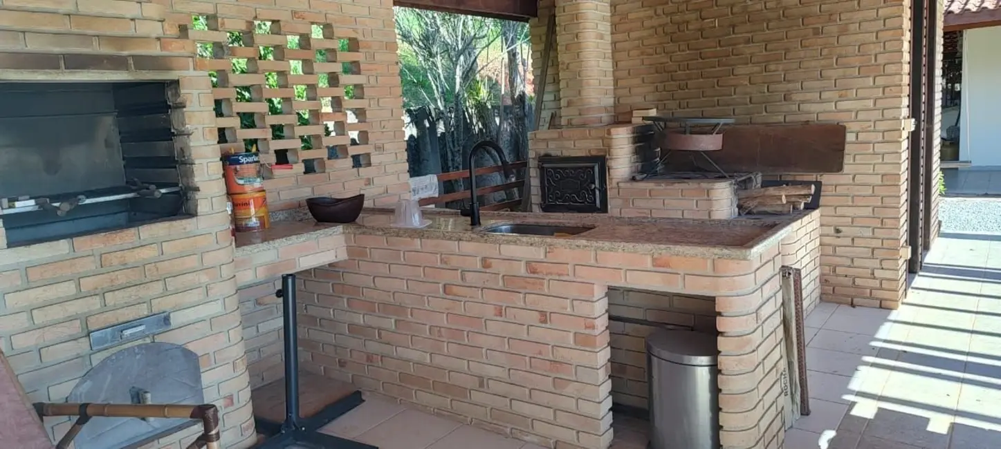 Chácara com 3 quartos à venda, 13m2 em Paraibuna - SP - imagem 8 Foto 8 de Chácara com 3 quartos à venda, 13m2 em Paraibuna - SP