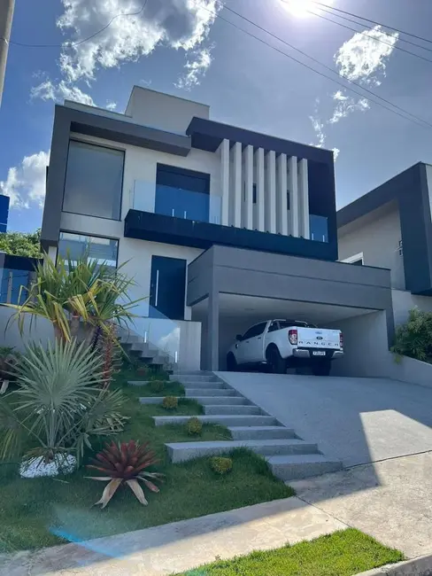 Sobrado com 3 quartos à venda, 247m2 em Sao Jose Dos Campos - SP - imagem 1 Foto 1 de Sobrado com 3 quartos à venda, 247m2 em Sao Jose Dos Campos - SP