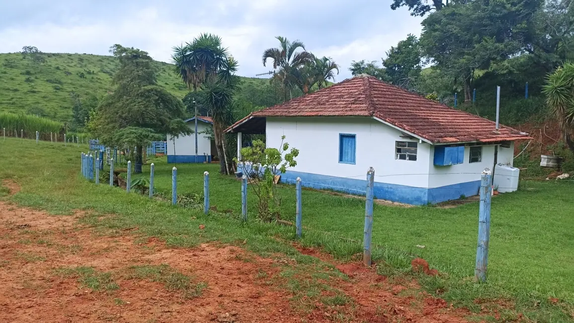 Fazenda / Haras com 3 quartos à venda, 300m2 em Sao Jose Dos Campos - SP - imagem 7 Foto 7 de Fazenda / Haras com 3 quartos à venda, 300m2 em Sao Jose Dos Campos - SP