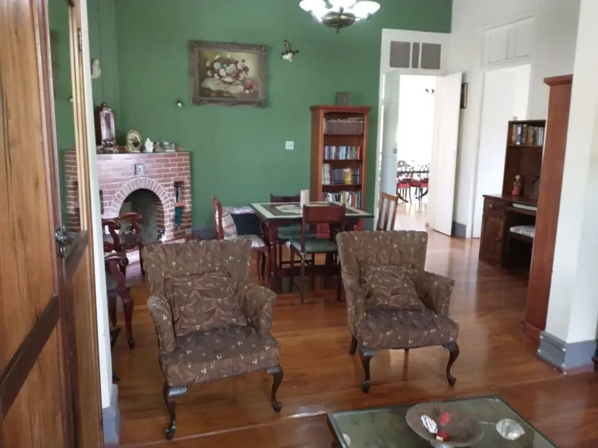 Foto 5 de Casa com 4 quartos à venda, 392m2 em Passa Quatro - MG